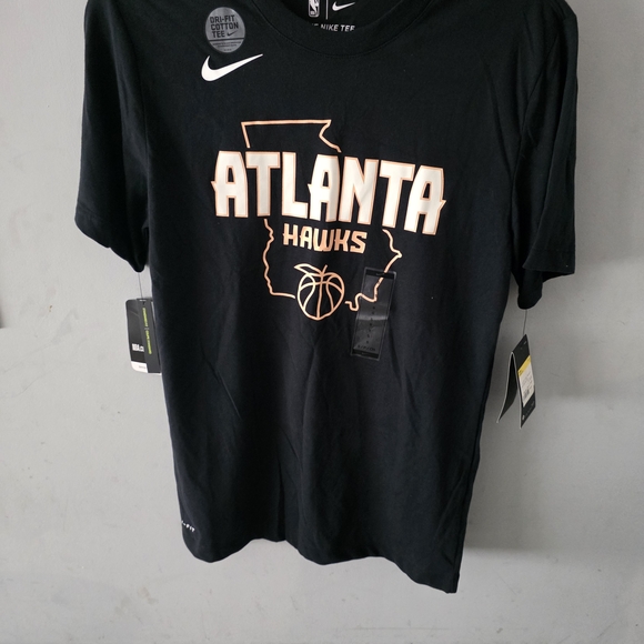 Nike Black Atlanta Hawks Graphic Tee - Picture 1 of 3